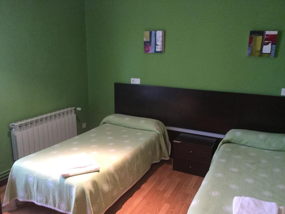 Hostal Carazo Torquemada Exteriér fotografie