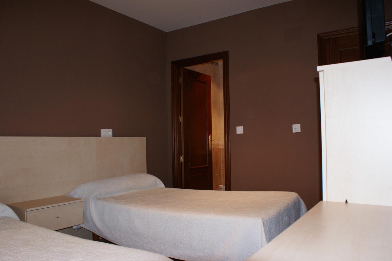 Hostal Carazo Torquemada Exteriér fotografie